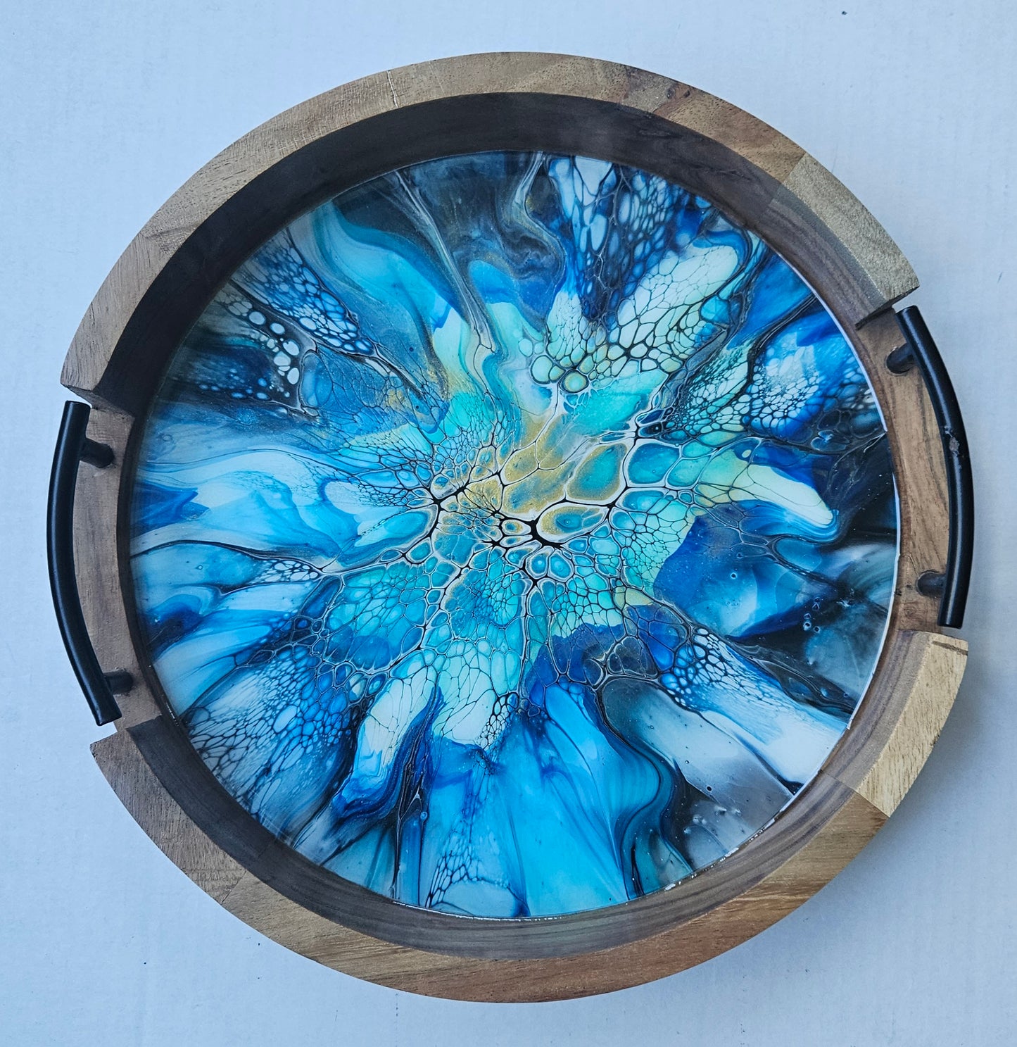 12" Round Serving Tray w/ Metal Handles - Cobalt Flash