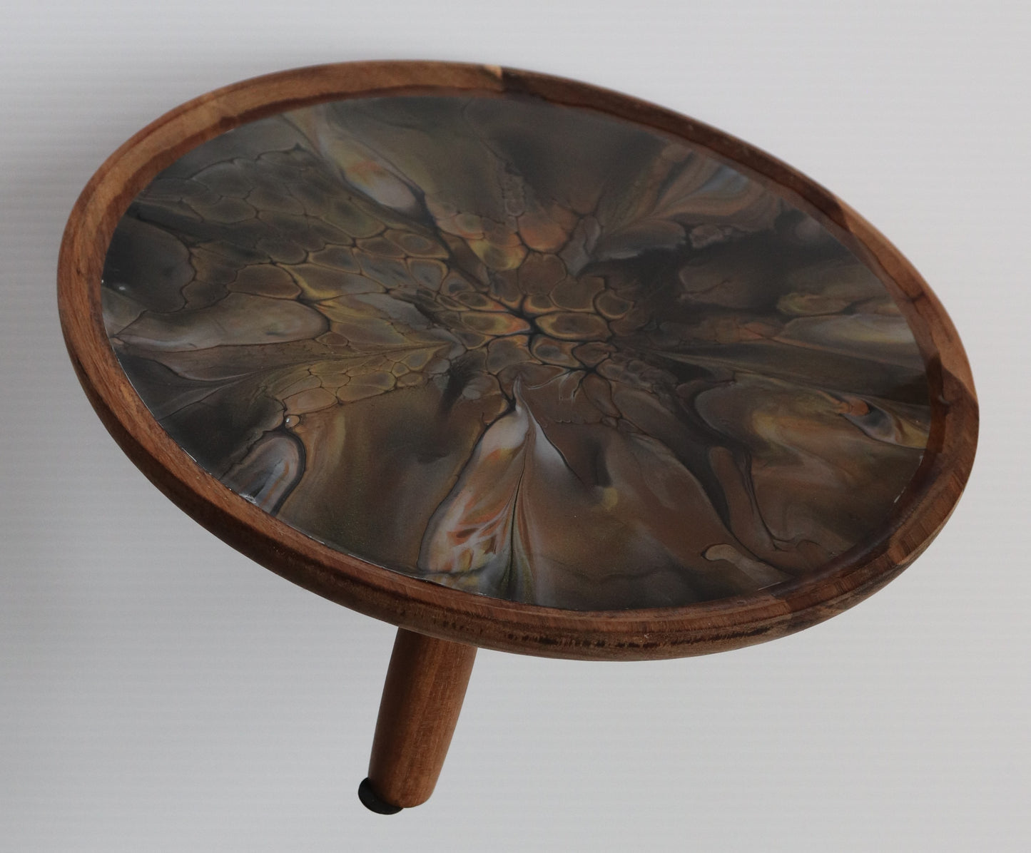 12 x 12 Round Trinket Tray w/ Legs - Metallic 1