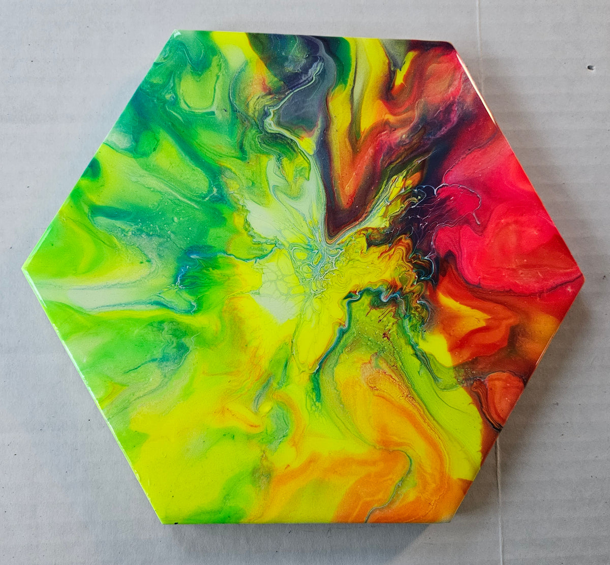 Trivet - Lg Med Hex - Fluorescent Rainbow