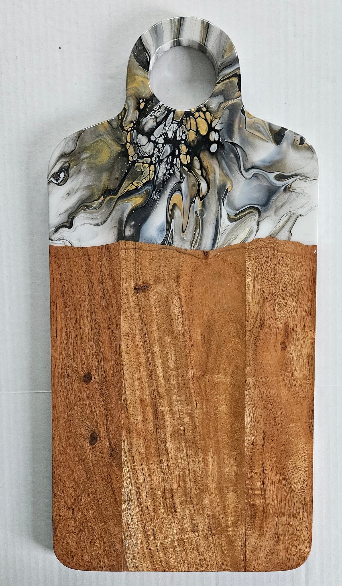 22 X 10 1/2" Serving Board - Naturally Metallic 1