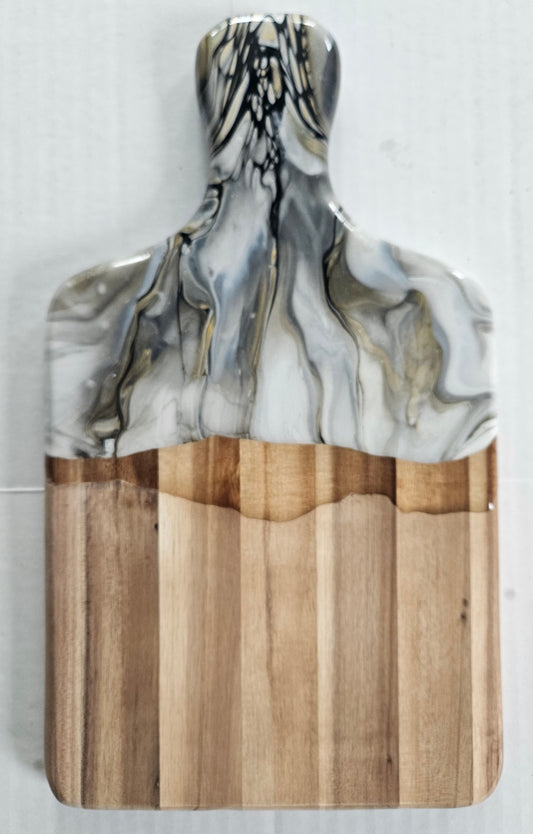 7 1/2 X 13 1/2" Charcuterie Board - Naturally Metallic 1